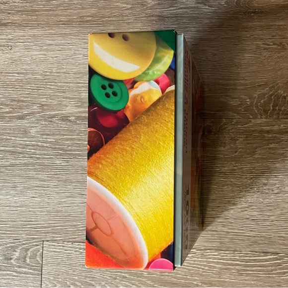 EUC Majestic “Needle and Thread” 1000 Piece Colorful Puzzle - Picture 6 of 8